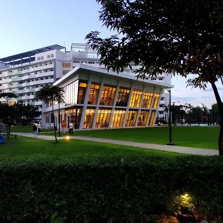The Residences At Commonwealth