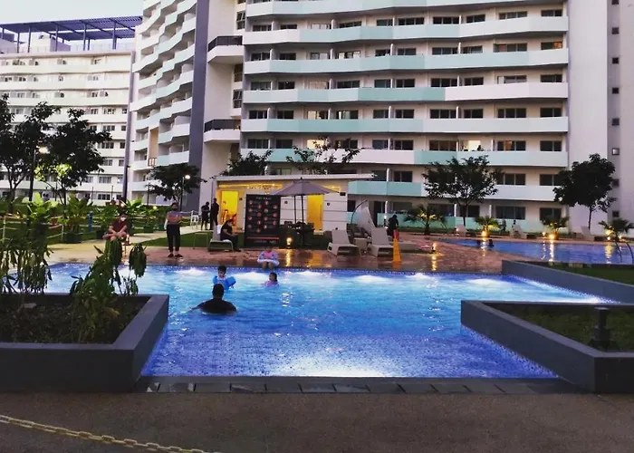Aparthotel The Residences At Commonwealth *
